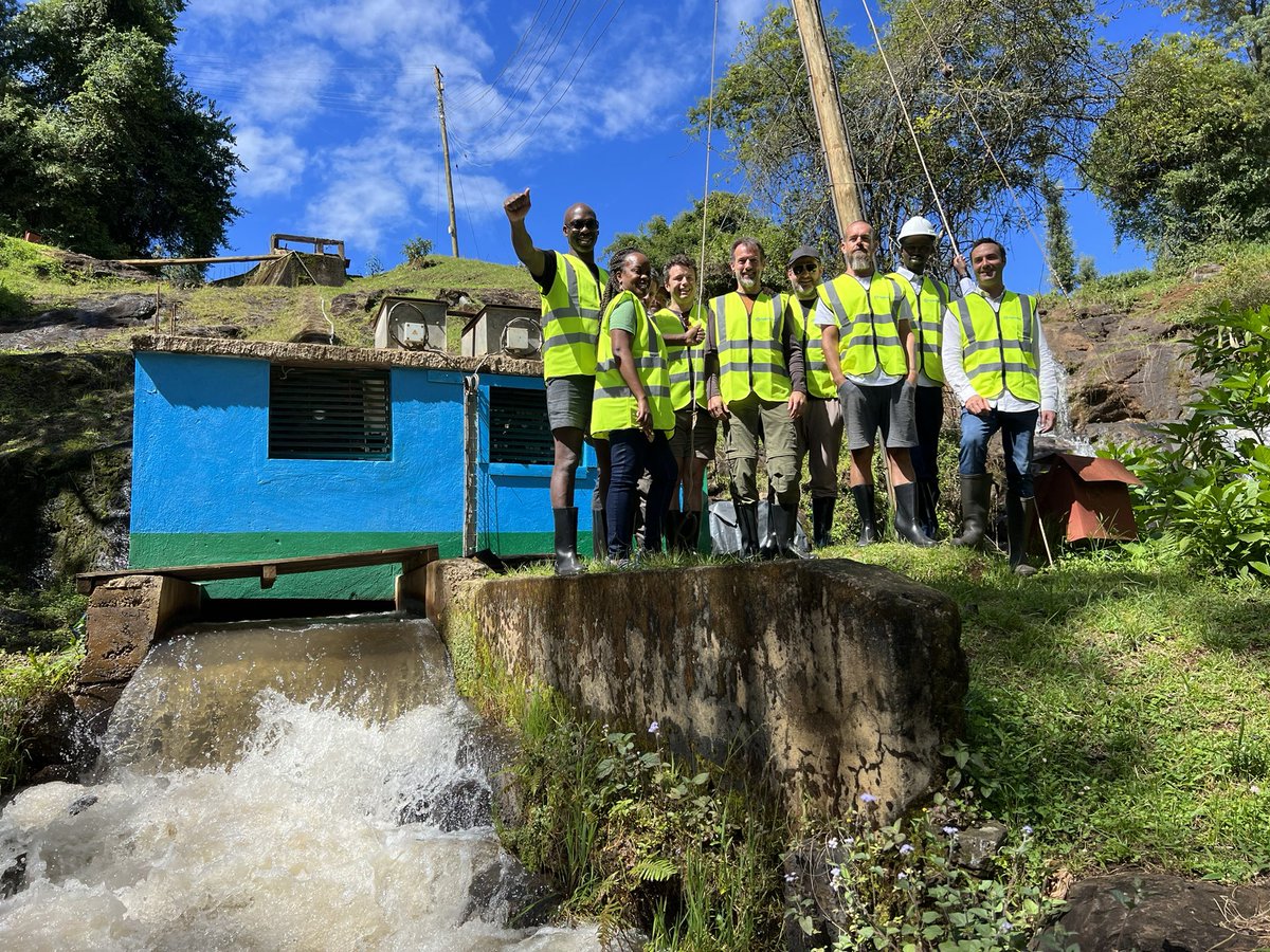 Crypto_Mags's tweet image. Politicians fly their jets to Davos to "save the climate", while Bitcoin miners plug in their machines w/out fanfare, accelerating the low carbon transition: from renewable micro grids in Africa, to electrifying northern heating, to methane leakage elimination globally