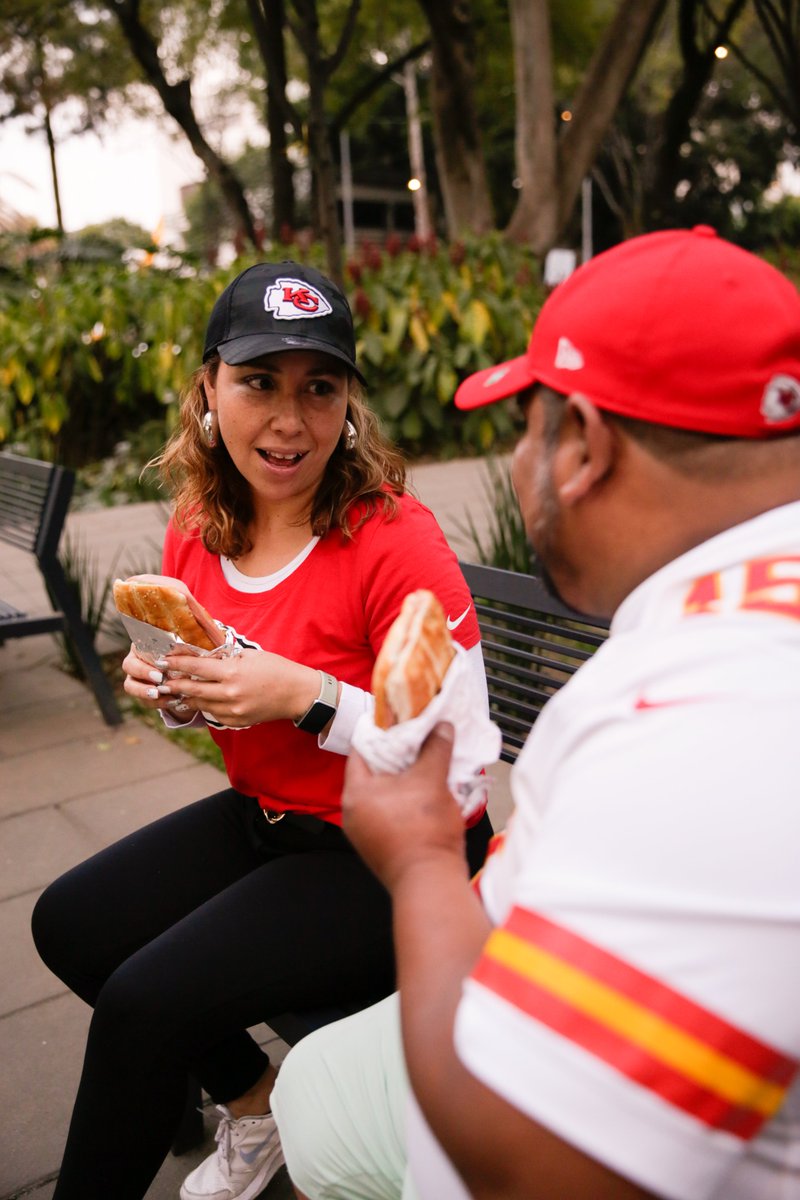 Chiefs Mexico tweet media
