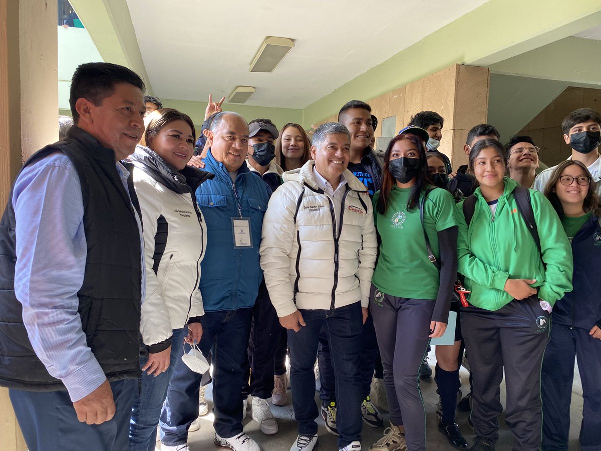 CecytemCoacalc0's tweet photo. La comunidad educativa y padres de familia del @CecytemCoacalc0, se verán beneficiados con la construcción del “Nuevo Arco-Techo” que favorecerá las actividades académicas, culturales y deportivas de nuestra Institución @somoscecytem 
@CecytemCoacalc0 
@ignacio_rubi https://t.co/5iIxi9Vfzo