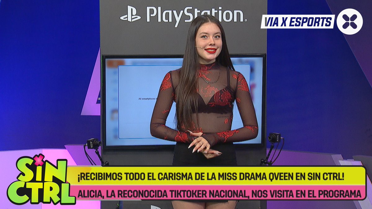 viaxesports's tweet photo. #Ahora 🔴| Recibimos con un fuerte aplauso a #MisDramaQveen, nuestra invitada de hoy en #SinCtrl 👏👏🤩
📺 850 VTR
➡236 WOM https://t.co/Ycf0BQe9qc
