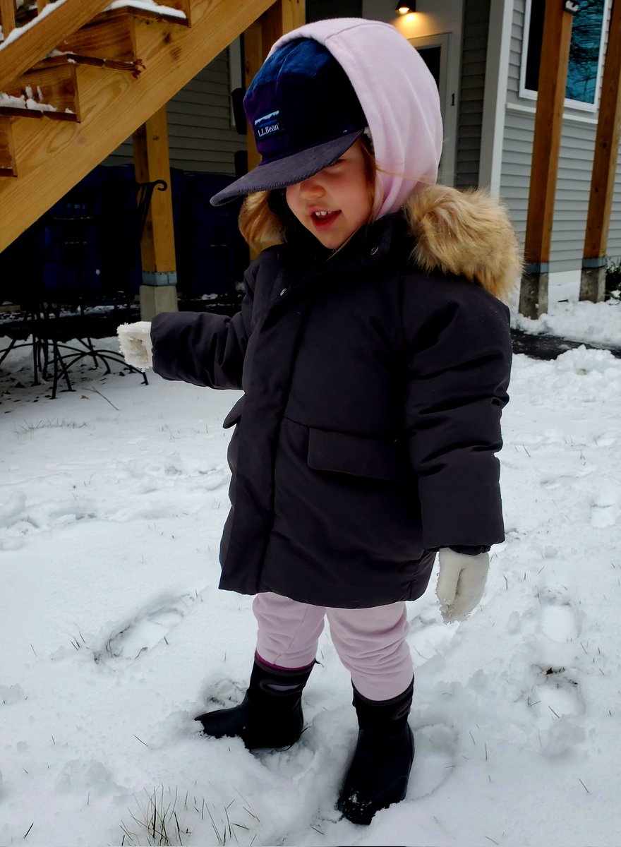 It's the perfect day to beanoutsider here in Maine. Ain't that right, <a href="/LLBean/">L.L.Bean</a>