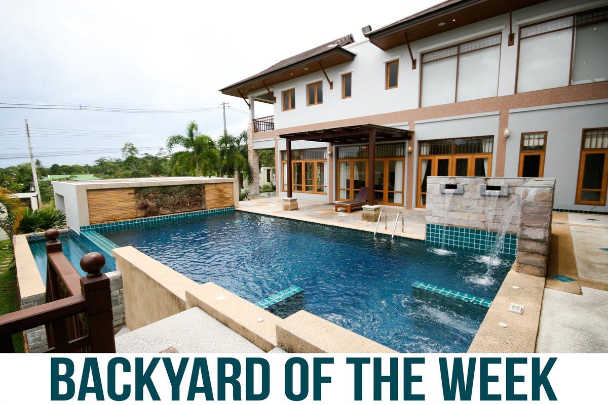 What do you think of this backyard and pool? Would you change anything about it?
#lux #luxury #changenothing #whatwouldyouchange #rich #fun #realestate #dreamhome #home #backyard #pool #backyardpool #realestate #homesweethome

Krystina...