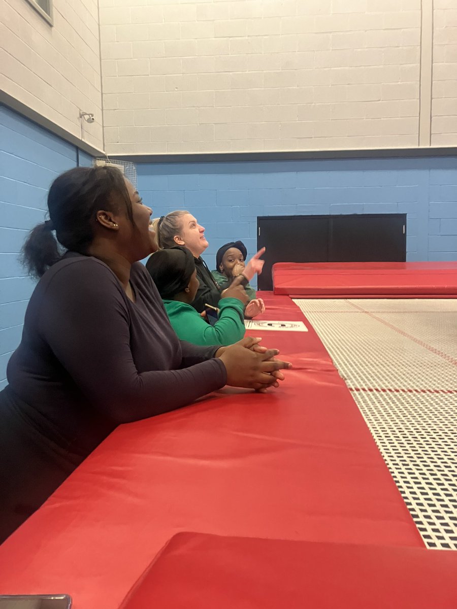 OldhamActiveCom's tweet image. Surround yourself with others that build you up! 

Sometimes the things you think you can’t do… you actually can! 

Great evening for our #WomensWellnessChallenge
Some trying Trampolining for the very first time #OldhamHour
 #MoveMoreFeelBetter #OldhamActive #ReducingLoneliness