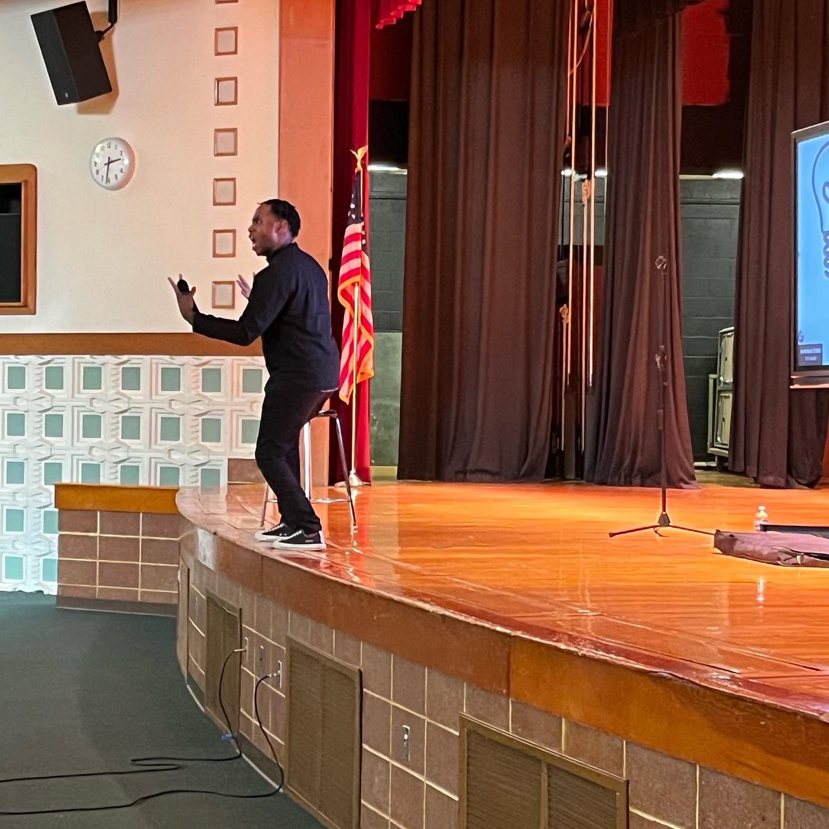 docspeaks's tweet image. 🥰#AboutToday Thank you #CameronCountySchoolDistrict for participating in “The Teacher Revival” with me today.  We laughed, learned, &amp;amp; reflected #BecauseKids 😍 #lovelightandinsight