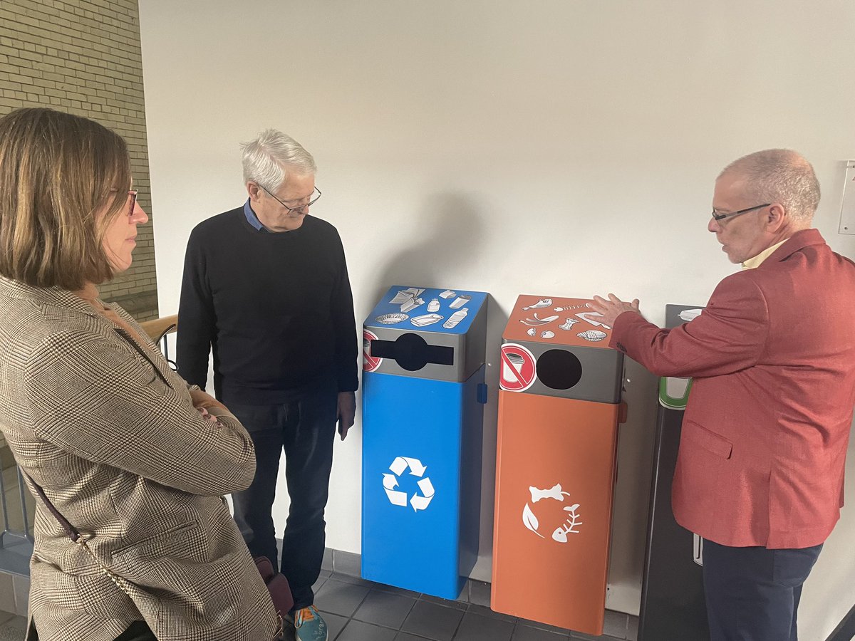 karinagould's tweet image. Un avenir #durable passe par un mode de vie sain et équilibré. Grâce au certificat de bonheur durable, les étudiants du @college_dawson développent des stratégies pour intégrer la psychologie positive, le bien-être et le bonheur dans notre vie quotidienne.