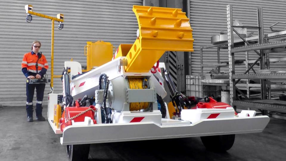 im_mining's tweet image. .@hard_lineglobal, #MurrayEngineering &amp;amp; #BeltorEngineering have combined expertise for quicker, safer &amp;amp; more productive underground recovery. Beltor&apos;s Mine Extraction Device remotely operates via HARD-LINE Radio Remote Control by Murray&apos;s extraction team bit.ly/3w8IQ8Y