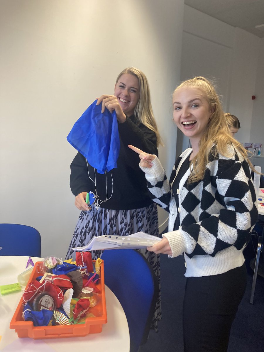LisaJVann1's tweet photo. Lots of smiles today on blue Monday with @FlyingHighTrust ECT2s today thinking scientifically @FlyingHighHub https://t.co/C62x48e4Ud