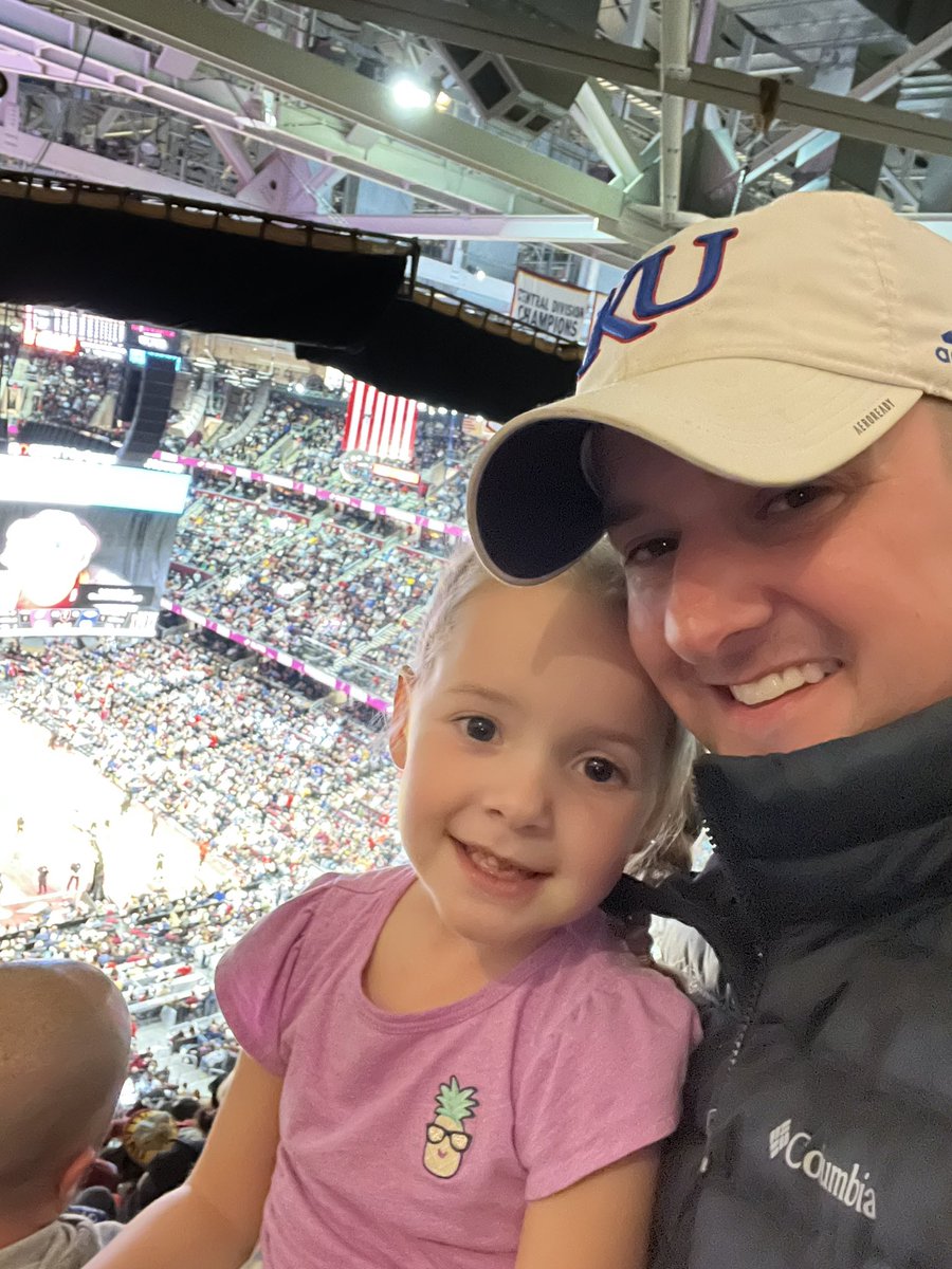 Grey Huston tweet media