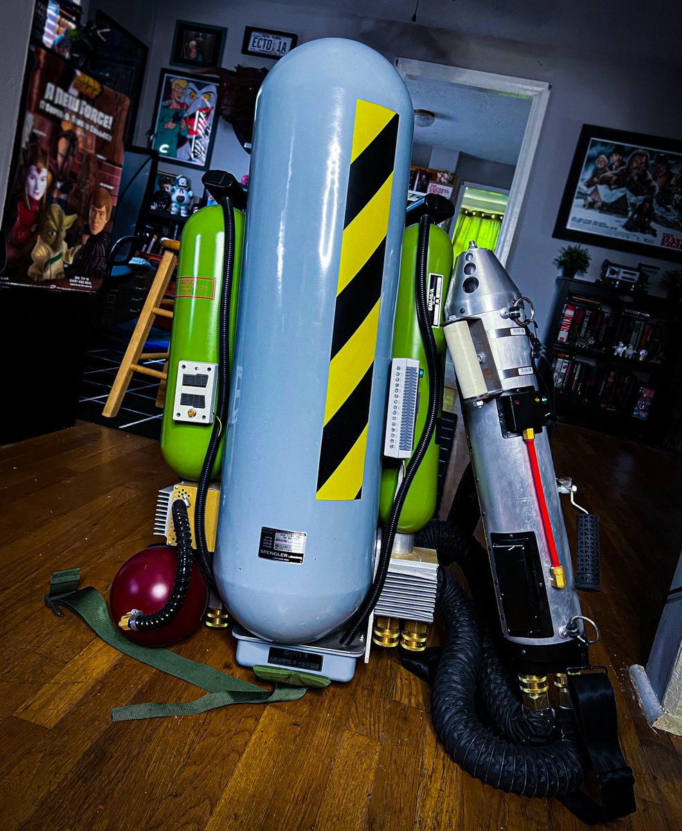 YHSPodcast's tweet image. We're still waiting on our HasLab packs to show up, so we're spending the day cleaning up our Slime Blowers!