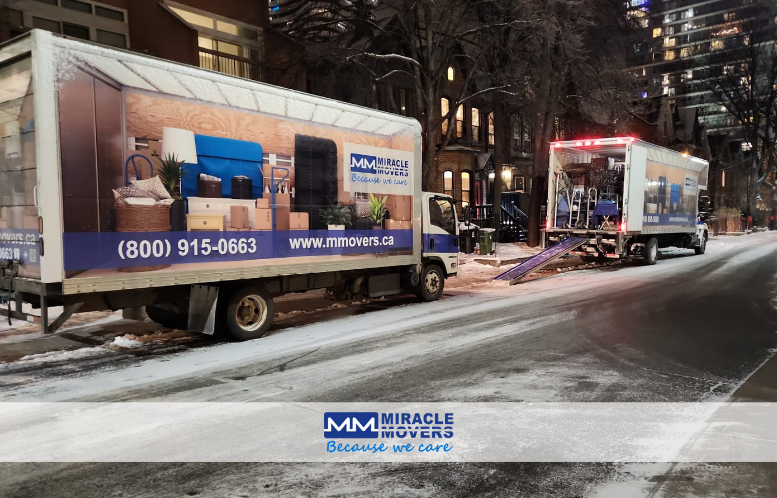 MiracleMoversCa's tweet photo. Need to move quickly and easily? Look no further than Miracle Movers! Our top-of-the-line moving trucks make your move hassle-free and our friendly staff is always available to answer any questions you may have. Call us today for a free estimate! https://t.co/EnTsKkvu79