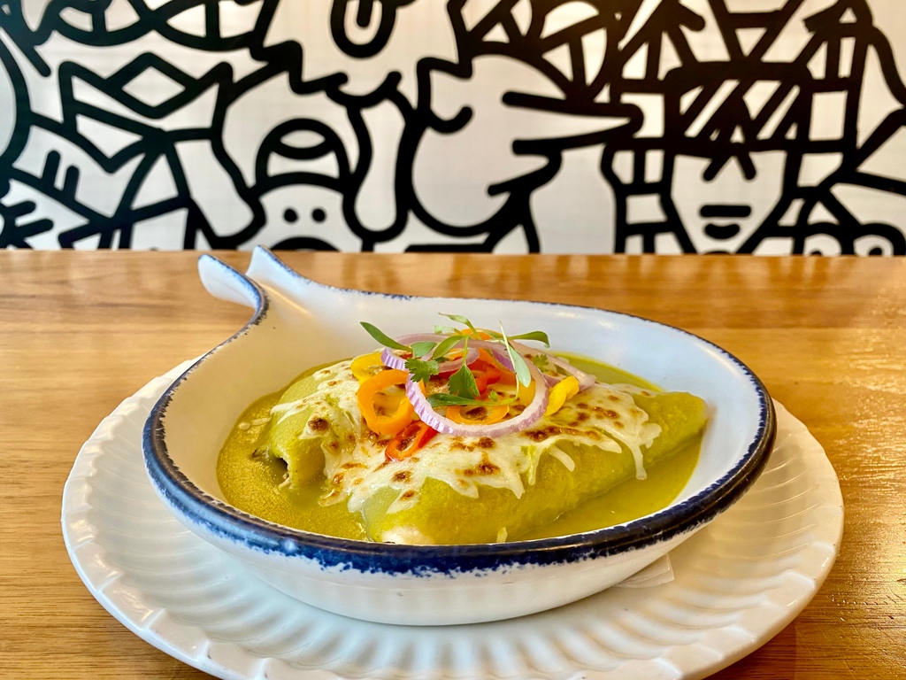 uncondiner's tweet photo. Restaurant Week is finally here! Our $40, 3-course dinner deal runs through Sunday and includes this veggie enchilada, plus other fun dishes like arancini, grilled salmon and a pear-almond cake. Plus, ALL BOTTLES OF WINE are only $40 this week. Reserve via Resy! #ramwdc #rwdmv https://t.co/gpjf4Foh5N