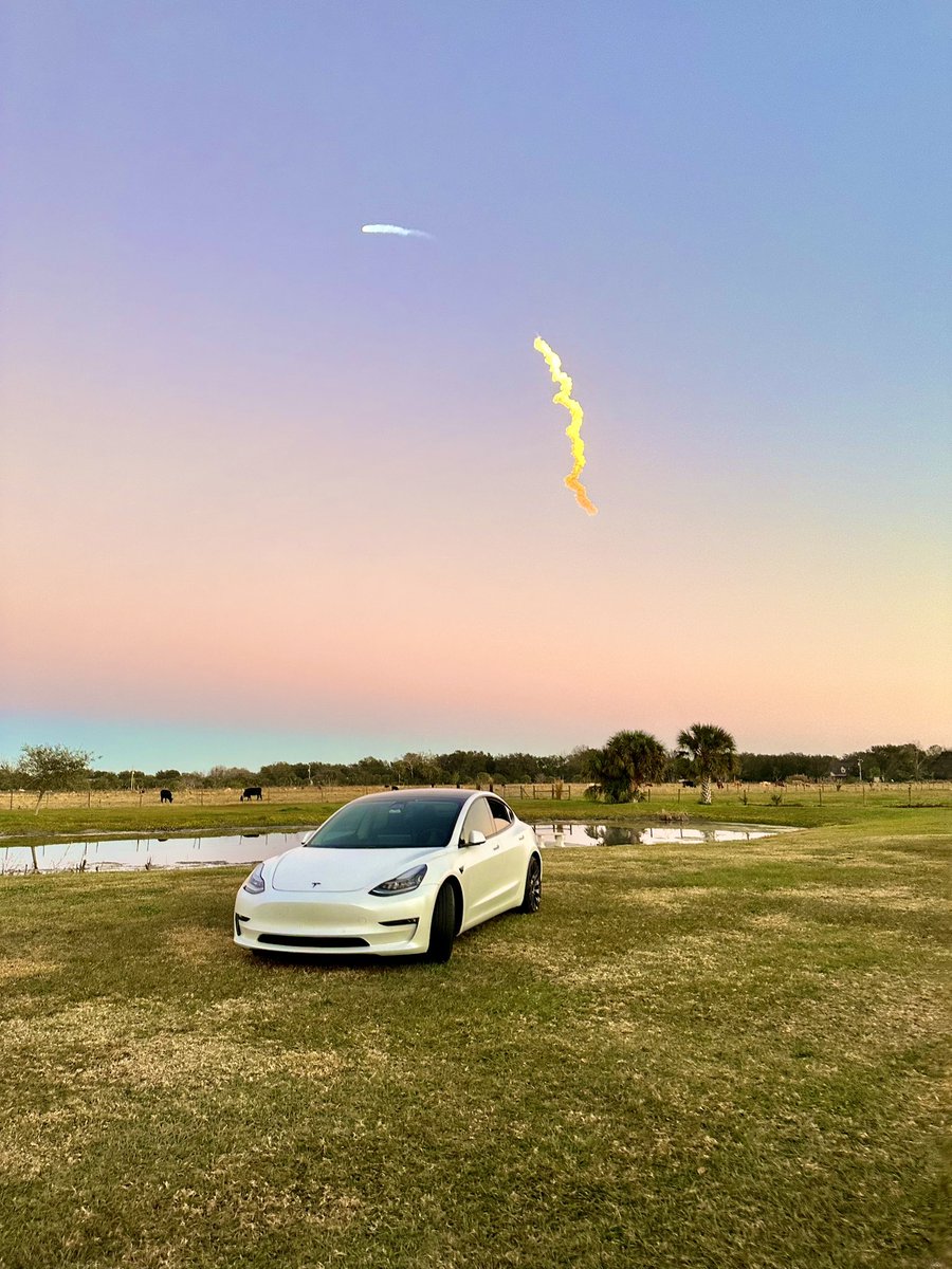 broadwinning's tweet photo. @elonmusk rural futurism! https://t.co/6qviwBwwLg