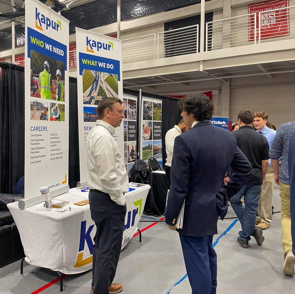 KapurInc's tweet photo. Thank you, @MSOE, for hosting us at CAECM Career Night and allowing us to speak with the amazing students and engineers of our future! https://t.co/MNdzzgn8Uc