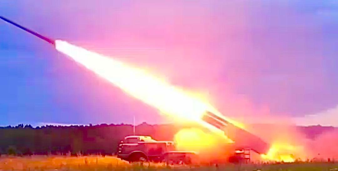 La Guerra Difusa se realiza sustentada en falsos positivos y falsas premisas para quebrantar la voluntad de los gobiernos y someter a los pueblos a favor de los intereses hegemónicos.

#VenezuelaTierraDePaz