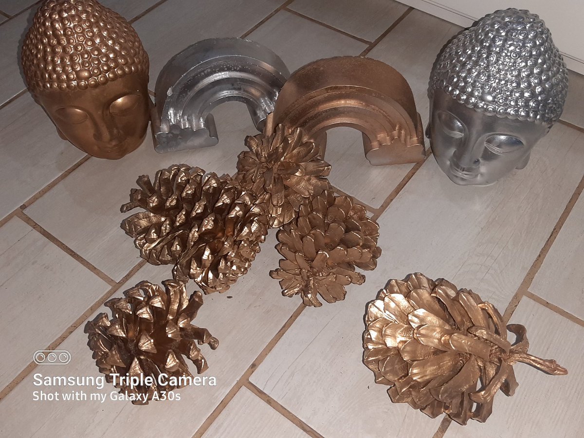 MbaliMbino's tweet image. Diy deco home ideas has made my family live better we bonded in a very strong way when we created these and and got to understand each other better.
#CapitecLiveBetter
#TheInsiderSA