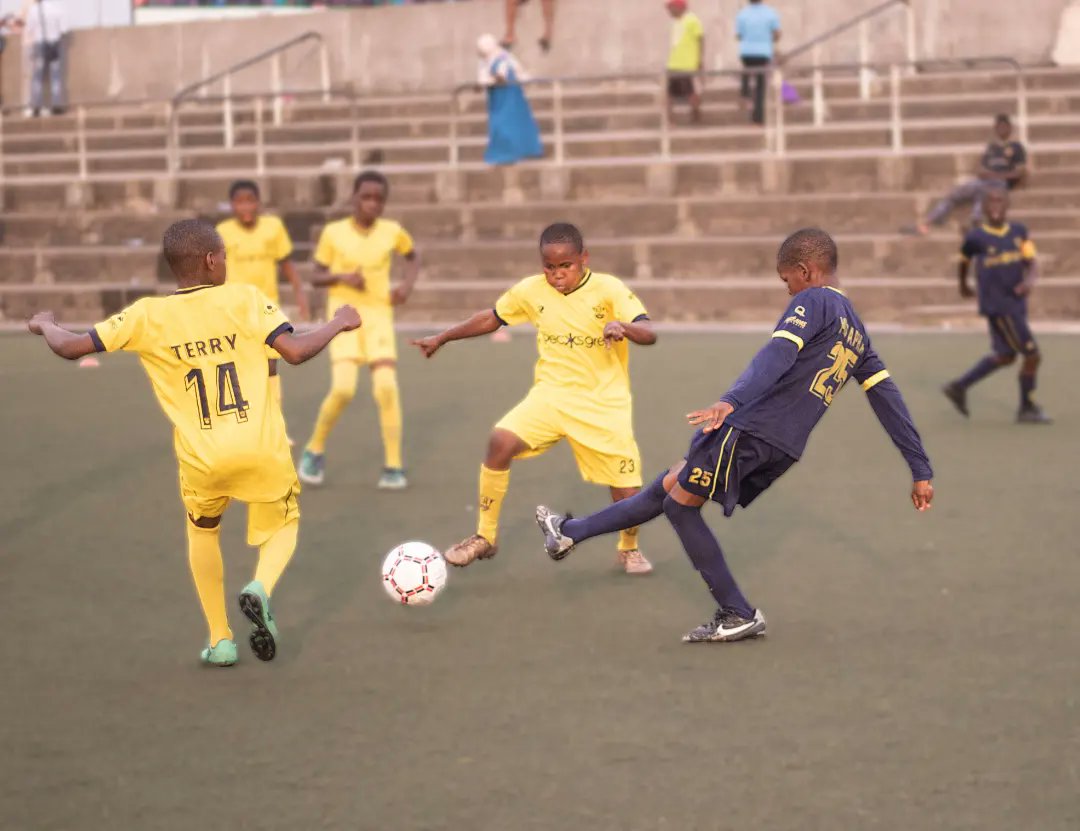 f8ballersafrica's tweet photo. In action #PromiseTeam & #PremiumTeam 🥰
#CalebAdohJuniorCup2022 #LetThemPlay
@Pragmatechh @FixBotHQ @BlvckKulture @angelsalt89
📸 @MichealFayemi
WE ARE CHAMPIONS 🏆⚽💛 https://t.co/XMrAQqOdXd