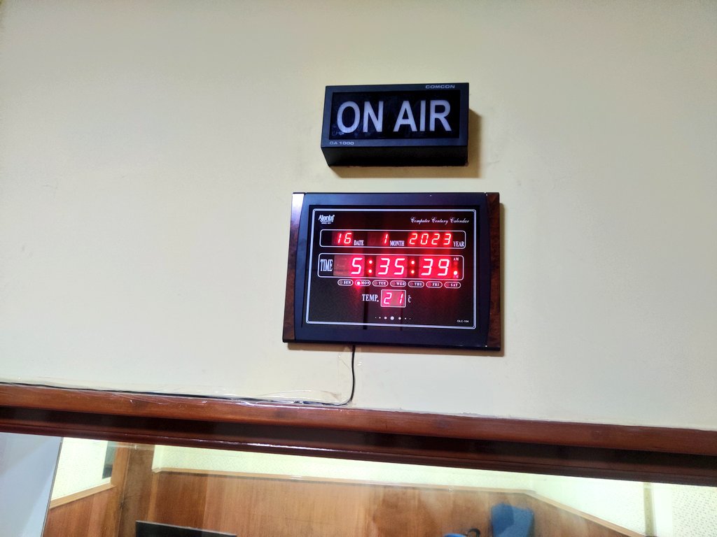 NarayanShriyam's tweet photo. On AIR.. now looking forward to the broadcasts!✌🏼

@DDBiharChannel 
@DDNational 
@AIRPatna 
@DDNewslive https://t.co/Nl3sa3FKnE