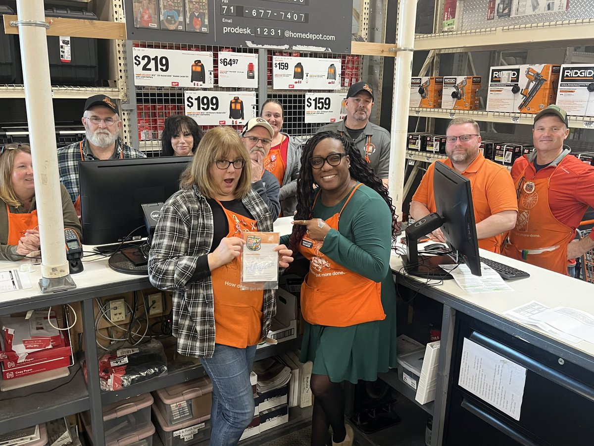 Congratulations Bonny on your well deserved Homer for taking care of our Associates and with VOA <a href="/bryan_robie/">Bryan Robie</a> <a href="/trayvan25/">Tracey Gordon</a> <a href="/WSeneca1231/">Home Depot 1231</a>