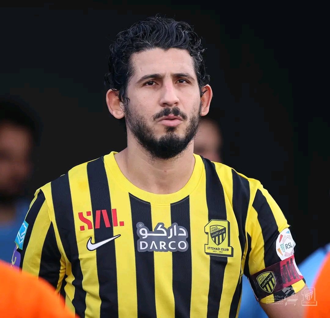 أقوى قلب دفاع في #دوري_روشن_السعودي من وجهة نظرك #حجازي والله #جانغ لاعب الهلال
حجازي «الاتحاد»= حط قلب ❤
جانغ «الهلال»= حط ريتويت 🔃

🔥🔥🔥🔥🔥🔥🔥🔥🔥🔥🔥🔥