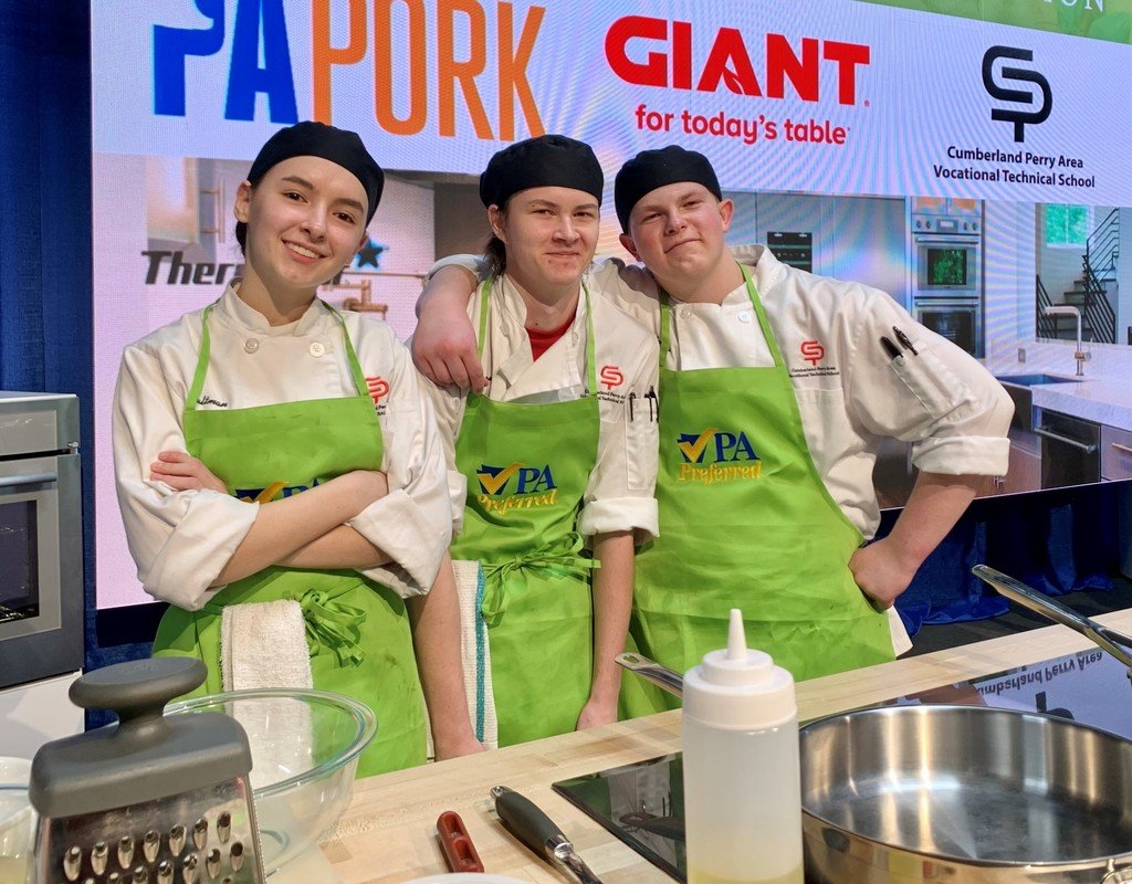 CPACTC's tweet photo. #culinaryarts from @cpactc at the #pafarmshow2023 culinary competition. #opportunitiesunlimited #knouse #bmiller #jan2023 https://t.co/R2GBgWFz4J