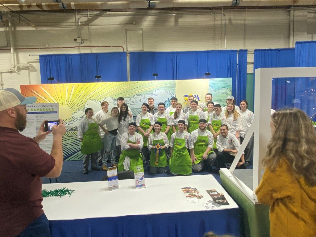 CPACTC's tweet photo. #culinaryarts from @cpactc at the #pafarmshow2023 culinary competition. #opportunitiesunlimited #knouse #bmiller #jan2023 https://t.co/R2GBgWFz4J