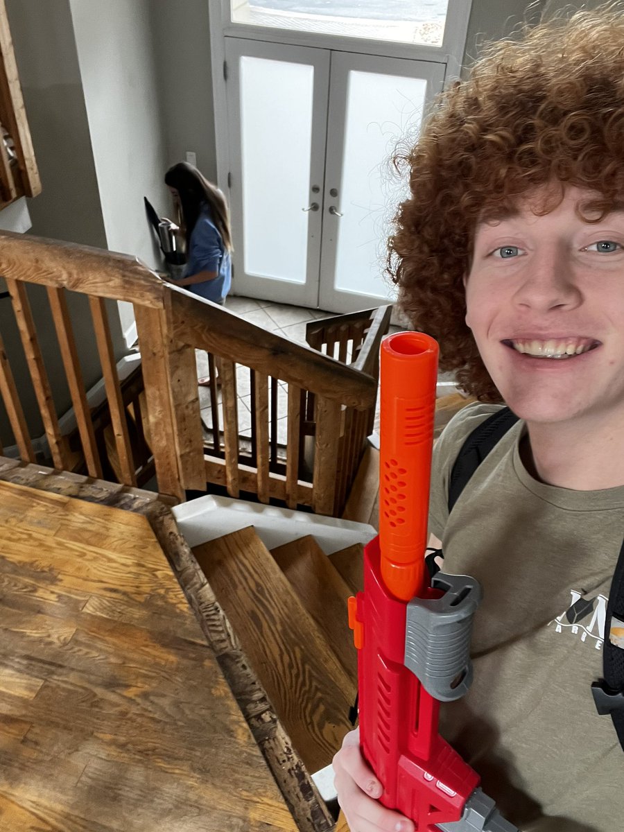 NotWorriedNerf's tweet photo. Micah kills Alyssa from her own back porch making it (1,0)
@shsnerf23 https://t.co/uXe8wBv4Ec