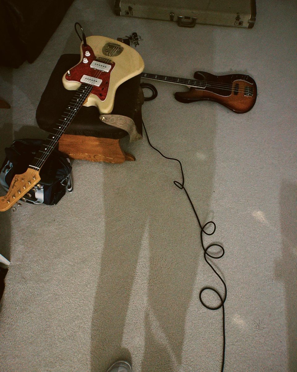 GoldBootMusic's tweet photo. Record. Record. Record. Record. Record. Record. Record. Record. Record. 

#musician #music #singer #artist #guitar #love #musicproducer #guitarist #songwriter #producer #hiphop #musicvideo #newmusic #song #musica #musically #thekillers #rock #instamusic #brandonflowers #livemusic https://t.co/wYmIYxeRzc