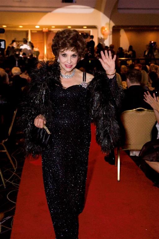 niaforg's tweet image. NIAF expresses its deepest sympathy on the passing of legendary Italian actress Gina Lollobrigida.

NIAF honored Lollobrigida at our 33rd Anniversary Gala with a Lifetime Achievement Award in Entertainment. We appreciate all her support and friendship. May she rest in peace.