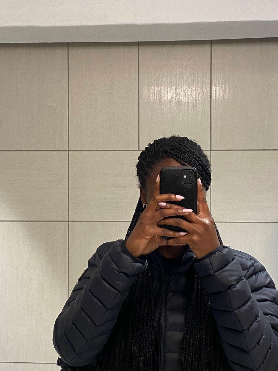 fiyinolubiyi's tweet photo. This is not a post I expect anyone who needs it to read just once- I certainly won't. If like me, you have been called by God to do great things but sometimes (or most times), you find yourself being held back by your own hands, please read. https://t.co/OR6uurLYN4