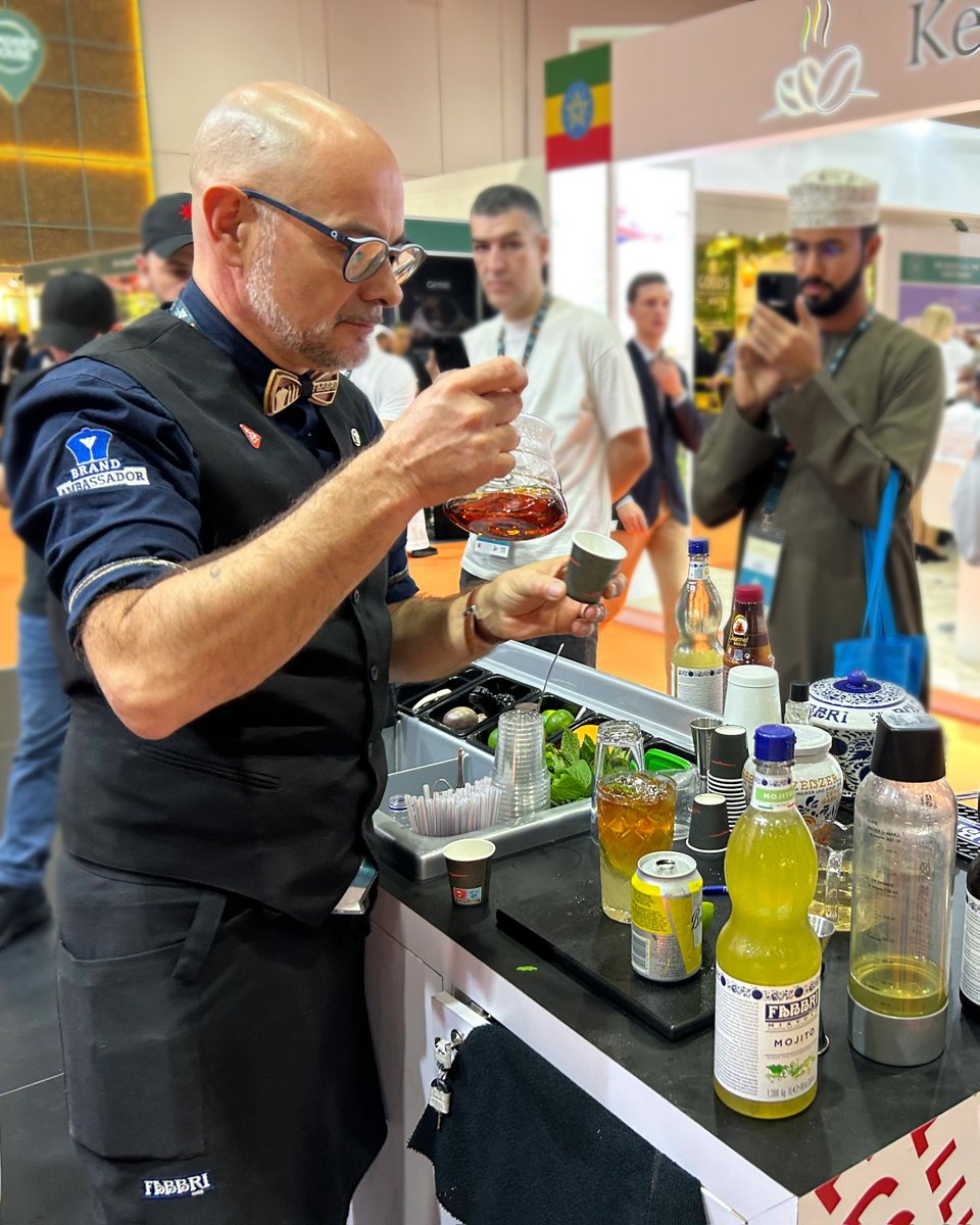 victoriaarduino's tweet image. #WOCDubai was 🔥
It's been amazing to see baristas champions compete with Eagle One and Mythos.
Thank all visitors, thanks Matteo D’Ottavio for PureBrew Coffee and Tea, and thanks Vittorio Agosti, #fabbri1905 #alprobarista with #damiancoffeeguy and #pippigrillo!
#VictoriaArduino