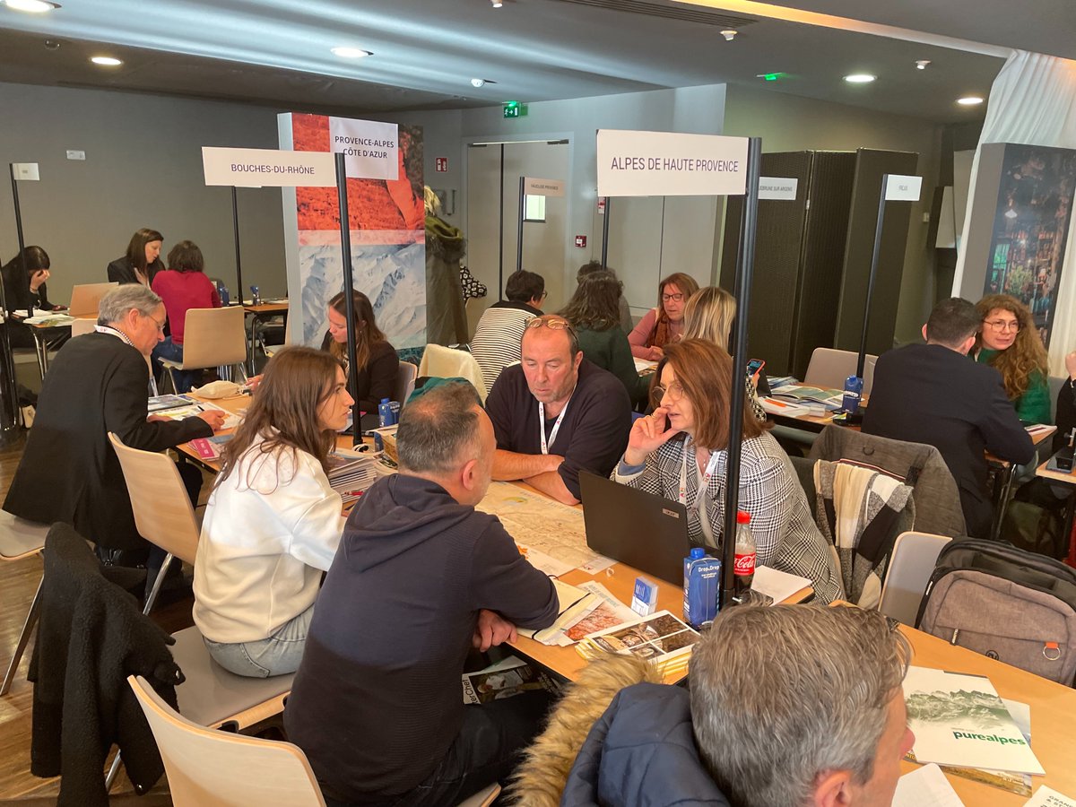 CRT_RegionSud's tweet photo. [RETOMBEES MEDIAS] Le CRT en force au workshop presse « Partir en France » organisé par @ADN_tourisme au Parc des Princes à Paris, en présence de @FdeCanson, Président d'ADN Tourisme et du CRT Provence-Alpes-Côte d'Azur👉L'occasion de présenter nos nouveautés 2023 ! https://t.co/Ah7OekX3D8