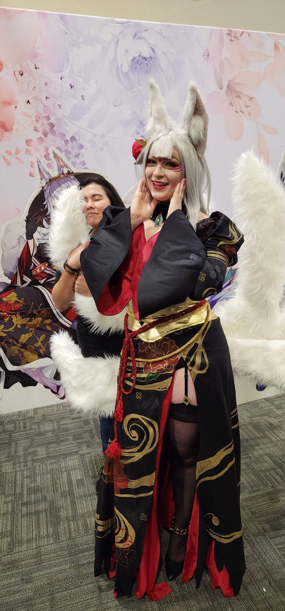 CamizzlePhotog's tweet photo. Anime Impulse done! One of my favorite pictures with Senpai! Her Nina was AMAZING 😭😭 #EthyriaImpulse #RobertFTW https://t.co/VYjVbKUJmw