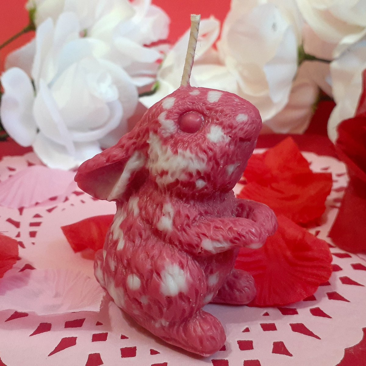 My valentine bunny candles are now in the shop!
Each has a unique design &amp; was poured by hand 💗🕯
This red bunny is slightly floral scented &amp; would make a perfect gift (or treat for yourself☺)
clownysworkshop.etsy.com
#clownysworkshop #candles #shopsmall