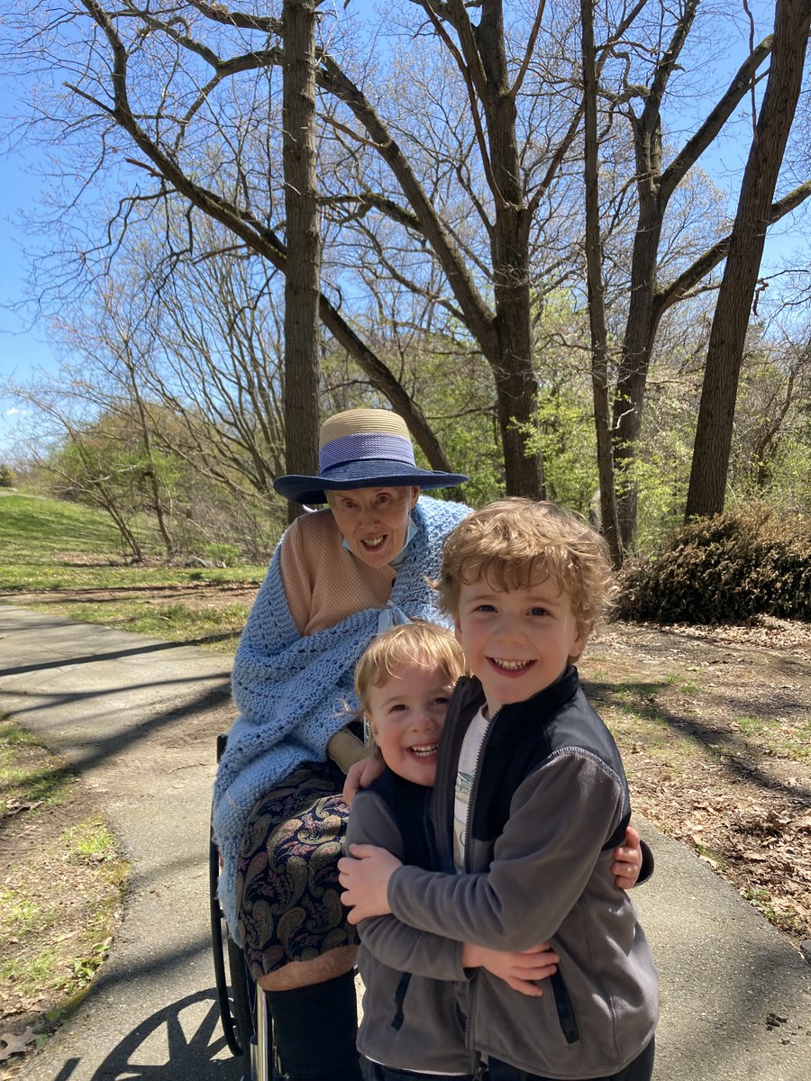 ESResidence's tweet image. Please support our 2023 Boston Marathon Charity Runner, Sean Hynes! All proceeds benefit the Elizabeth Seton Residence. givengain.com/ap/sean-hynes-… 
@ESResidence