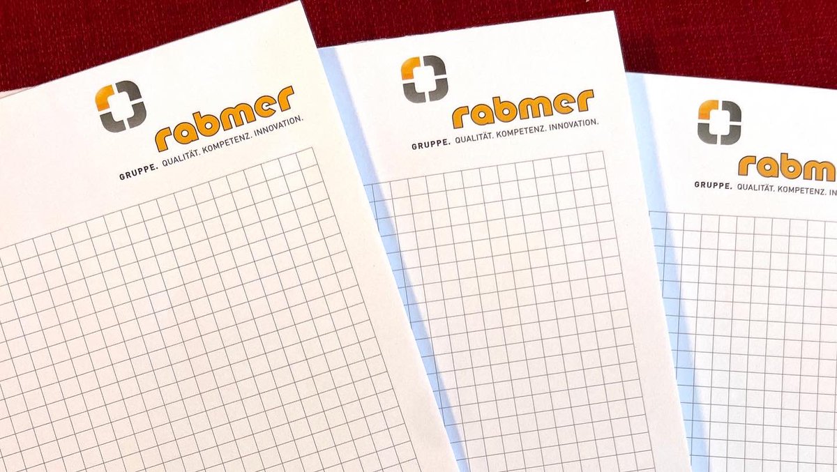 Sehr gute Stimmung bei der Rabmer Team Schulung 2023 mit Fokus auf Arbeitssicherheit, interne Verbesserungen, bevorstehende Projekte sowie aktuelle Neuerungen &amp; Technologien. Wir freuen uns über eine gute Auftragslage und starten top-motiviert und mit viel Elan ins Jahr 2023!