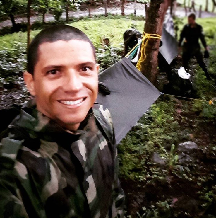 ArmandoInfo's tweet image. El teniente coronel Igbert Marín tiene casi cinco años recluido en la sede de la Dgcim, en Caracas. La Fiscalía no mostró evidencias de sus acusaciones contra el militar, ni el supuesto video en el que “instigaba la rebelión”

Lee 👉🏻#MeritocraciaMilitar

🔗bit.ly/3ZAbnlg