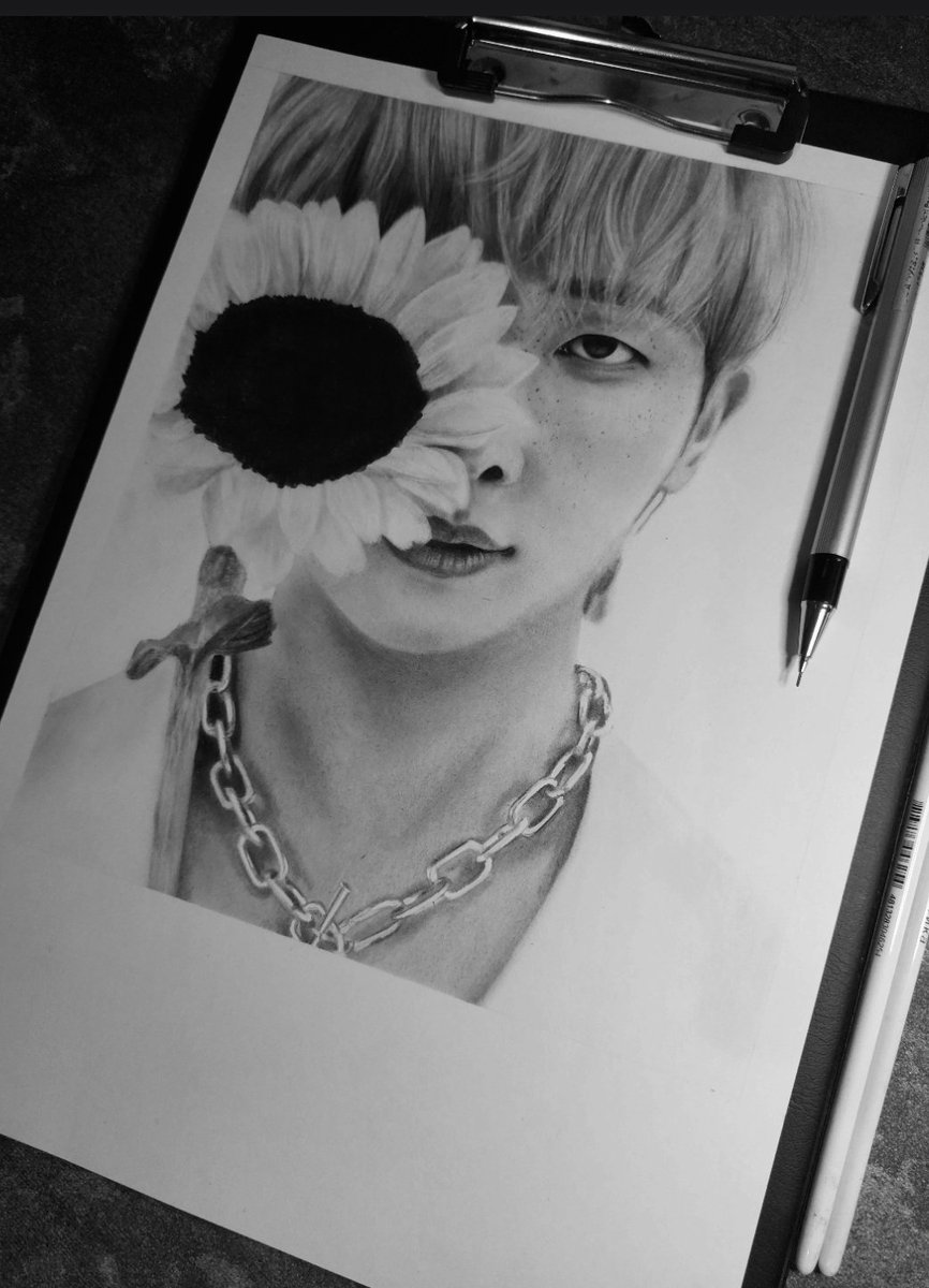 KiraShin_j's tweet photo. My best leader 💜 
@BTS_twt https://t.co/vYC6HgTpXw
