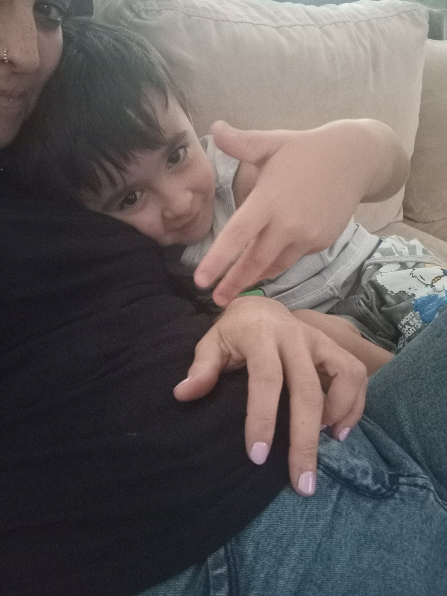 PeralGuada's tweet photo. Mamá siempre mamá https://t.co/ZX8y18Akdc