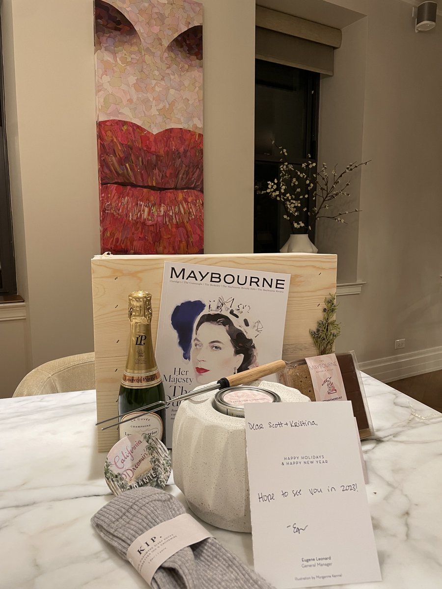 scullather's tweet photo. Love the S'more package from our home away in #LA #LosAngeles @Maybournehotels Thanks for making all of our stays special!! Can't wait to spend "s'more" time @ #Maybourne #Beverlyhills in #2023 https://t.co/EPqChwPcby