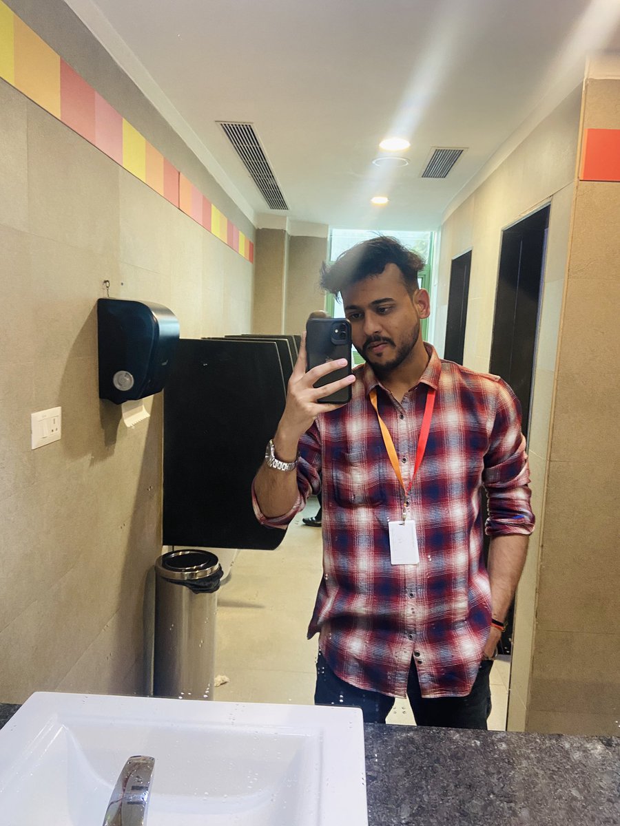 0xPranshuSingh's tweet image. Life Update!
A new journey begins at @PwC_IN 🚀

#consultant #pwcindia