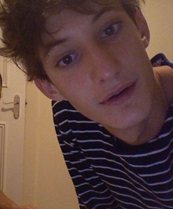 Pierre Niney tweet media