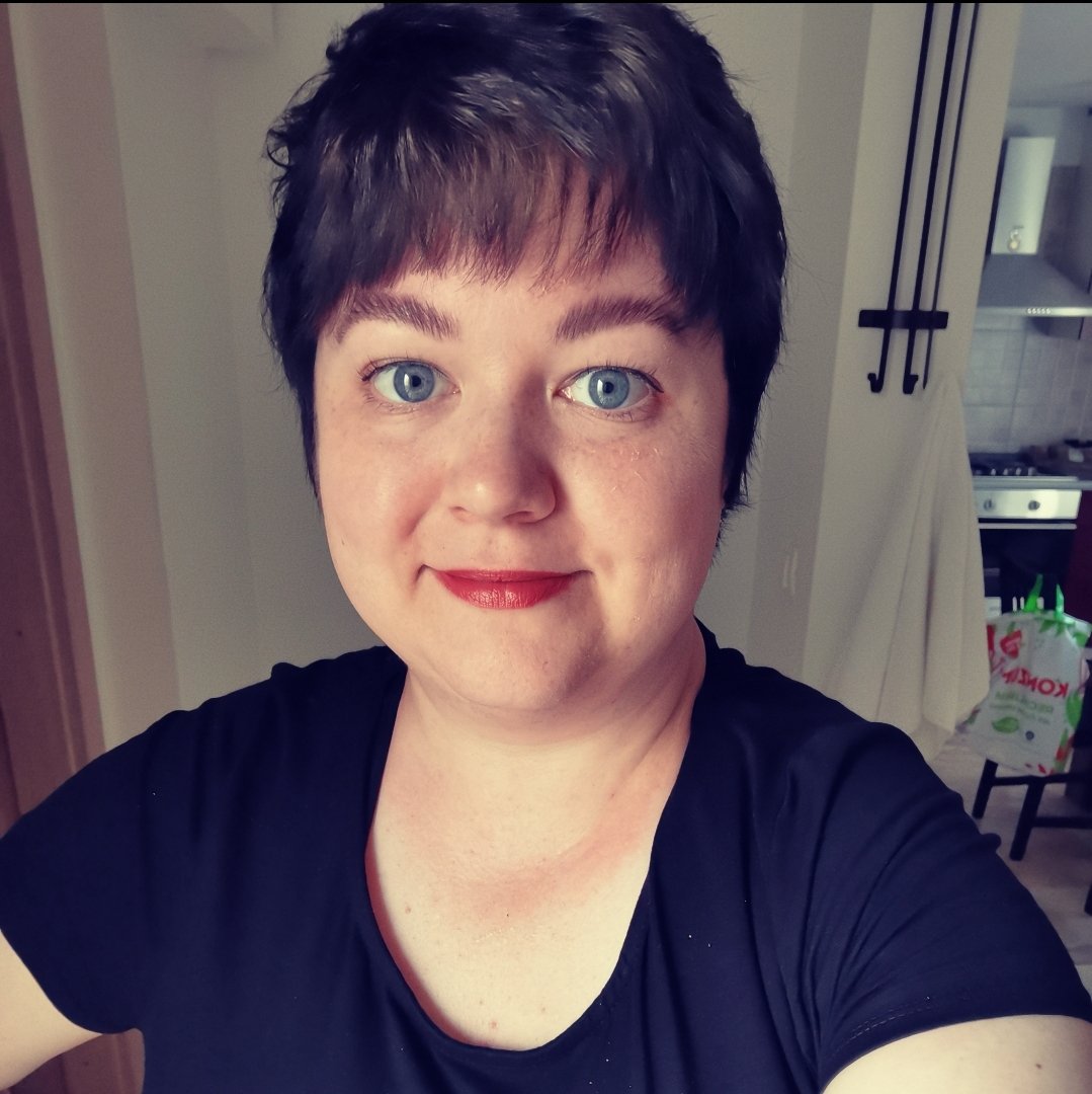 sjpietila's tweet photo. The writer. | The writing.
#WritingCommunity #amwriting
#fantasywip https://t.co/maUpGkuPOV