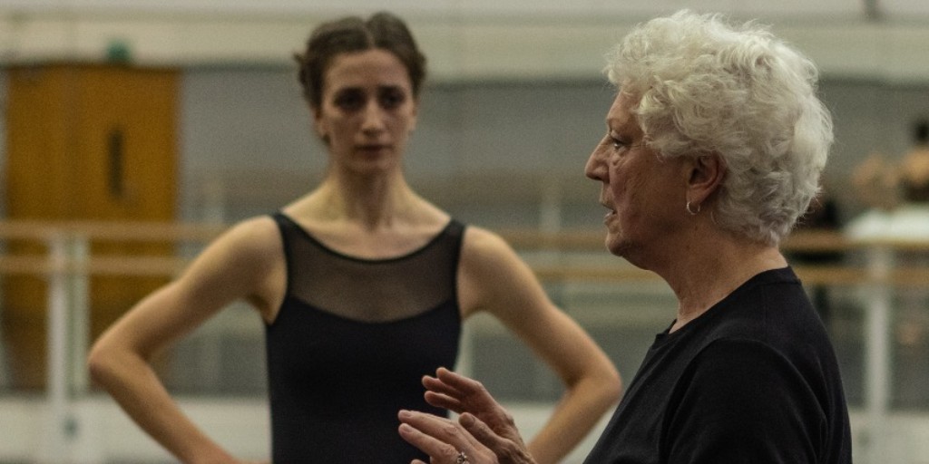 rbo_org's tweet photo. 🩰 Inside The Sleeping Beauty rehearsal room with Annette Buvoli rehearsing Lilac Fairy with Monica Mason and Samira Saidi

This ballet of princesses, fairy godmothers and magical spells opens tonight on the Main Stage ✨

Tickets: https://t.co/e01GzNzjrF

#RoyalOperaHouse https://t.co/FGPboznJVP