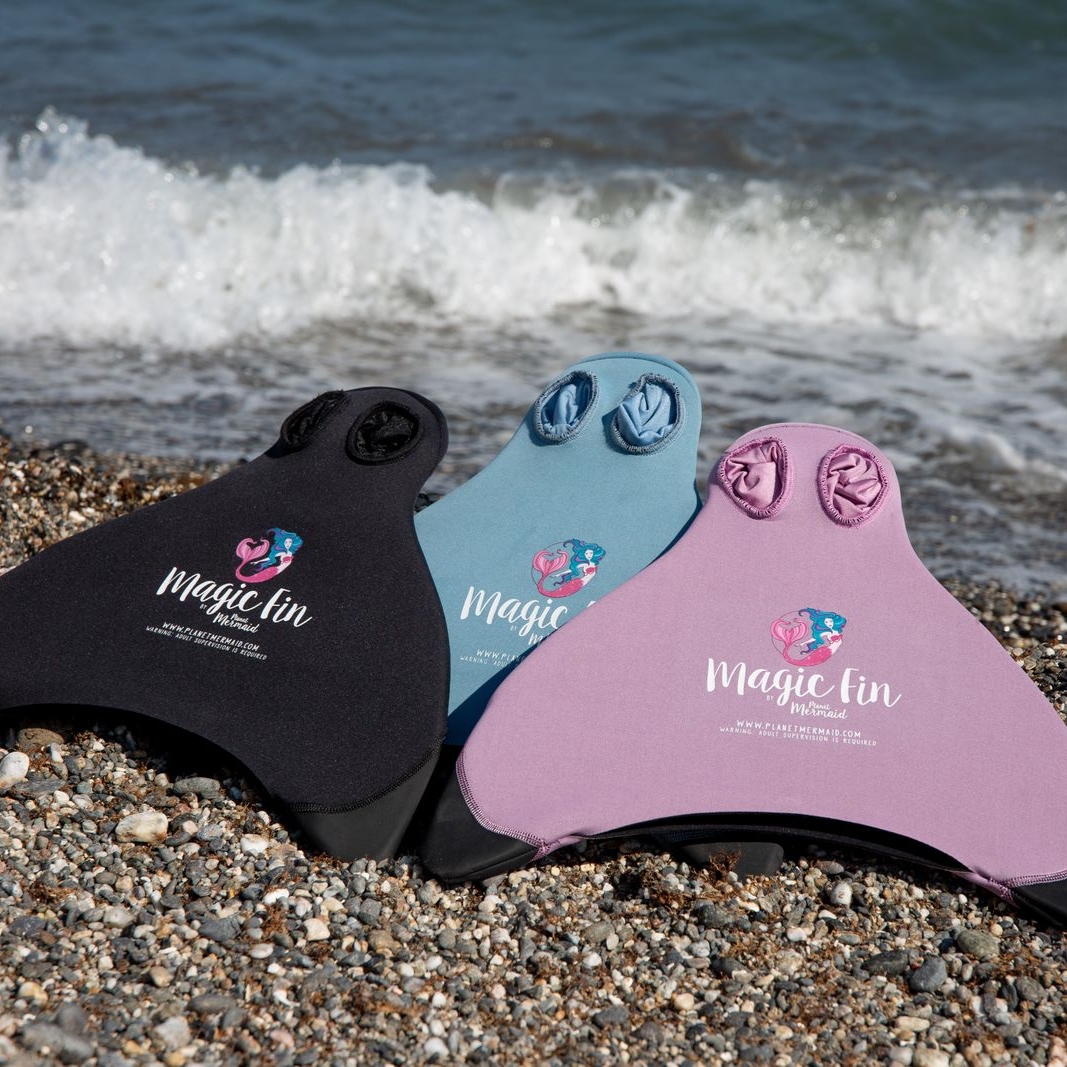 PlanetMermaid's tweet photo. Available in 3 different colours, Planet Mermaid #monofins are designed to be easy to put on and take off.
They are comfortable, flexible and highly durable.
Adult sized monofin sizes are available.
#magicfin https://t.co/6fiWwvK0YD