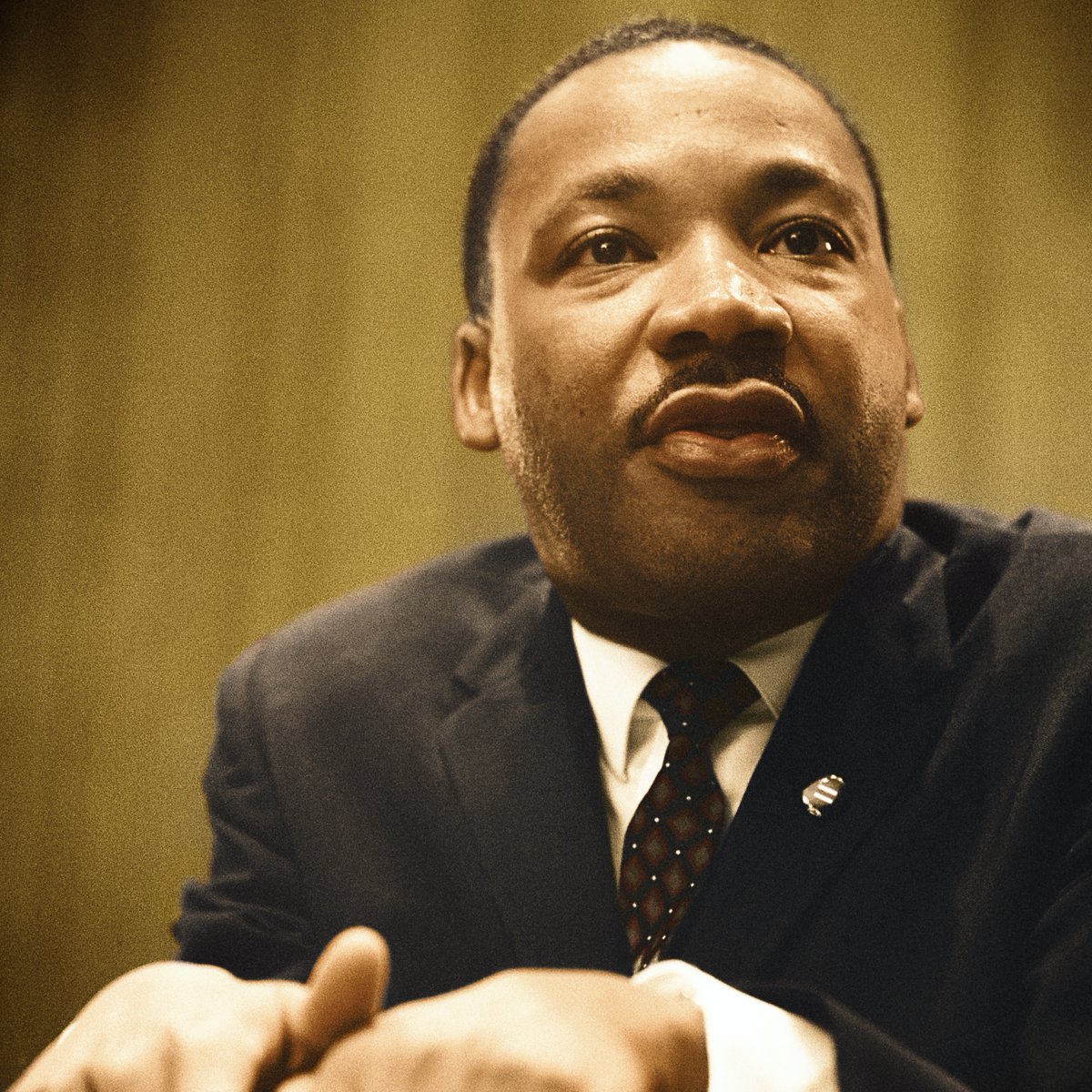 “Darkness cannot drive out darkness; only light can do that. Hate cannot drive out hate; only love can do that” - Martin Luther King Jr #MLK #losangelesconventioncenter #laconventioncenter #lacc #ASMGlobal