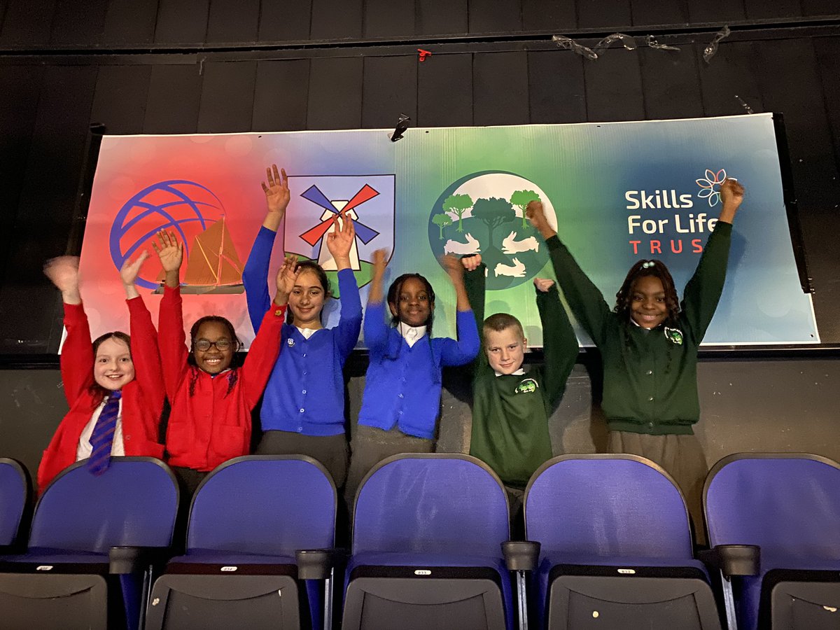 Skills_Trust's tweet photo. Pupils across the primaries are super excited to be performing in less than an hour! You’ve all done excellently today! Enjoy! #enjoyment #SkillsForLife 🌟 https://t.co/75muuTqwAK