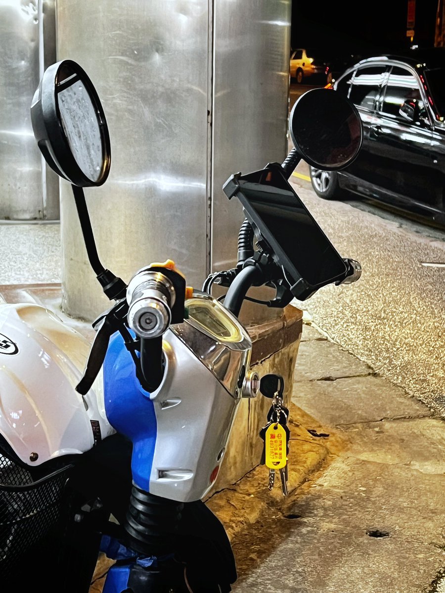 While this sort of thing isn’t entirely unique to Taiwan, the confidence people have here that neither their scooter or their cellphone will be stolen  when they pop into 7-11 for a few minutes late at night says a lot about this country.