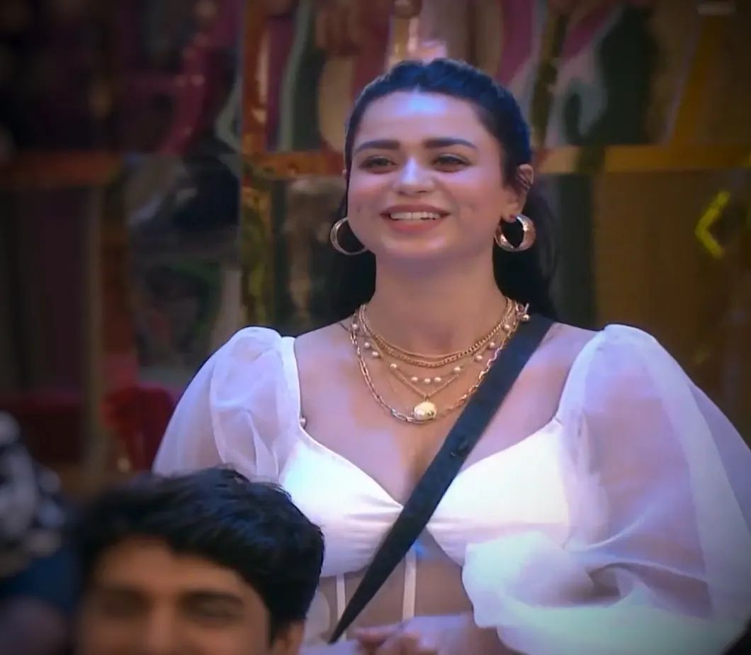 gs9867's tweet photo. Beautiful ๐โค๏ธ
#SoundaryaSharma #DimpleDollSoundarya #WeSupportSoundarya #WeAreWithSoundarya #SquadSoundarya #Soundarya #BossLady #SoundaryaForTheWin #SoundaryaForever #SoundaryaInBB16 #TeamSoundaryaSharma #BB16 https://t.co/ciatkd8q1R