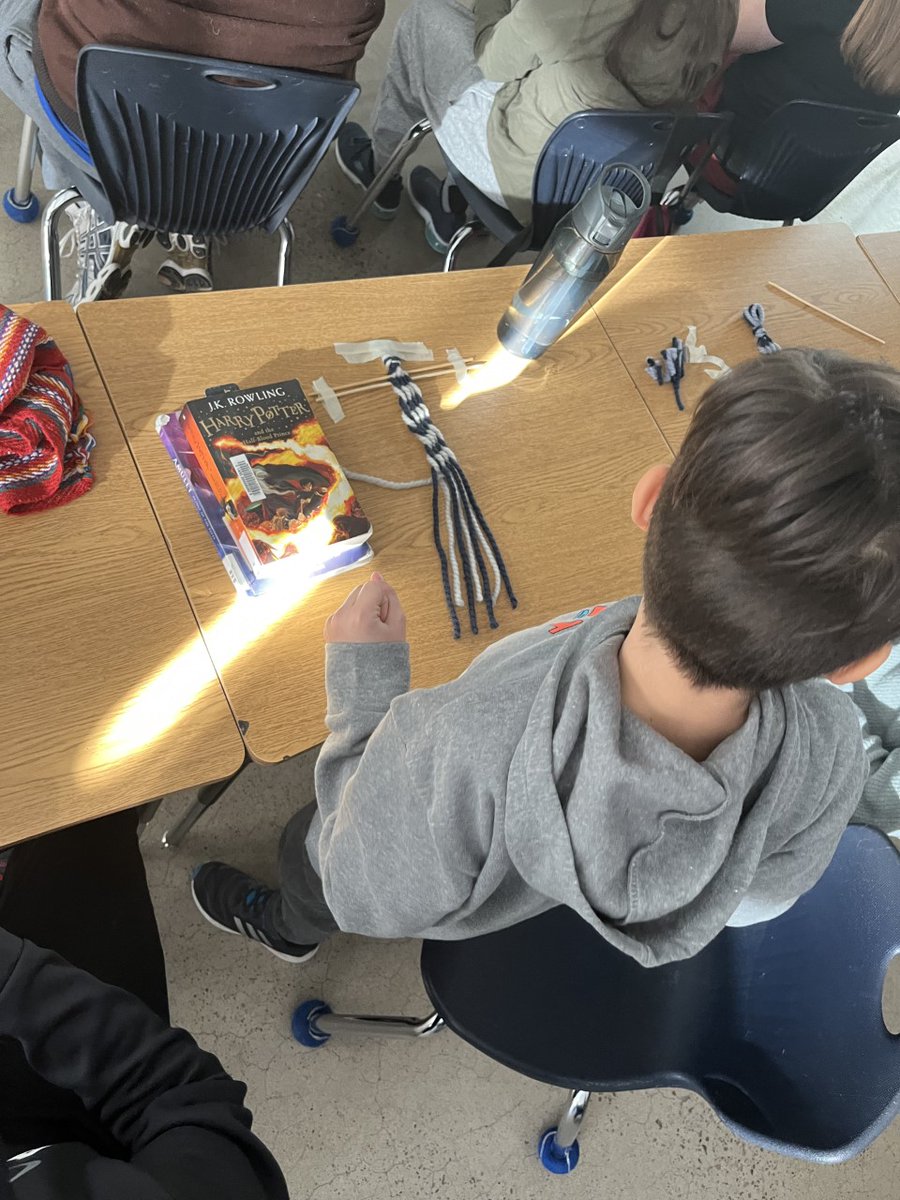 Mrs. Latour's 'Metis Culture Week' activities with 
Mrs. Beauchamp our Indigenous Facilitator. Developing our weaving skills as we learn about Metis culture, and end our class with a smudge.
#Metislearning #sharinghistoryandculture 
#mindfulsmudging  #MundysBaygrade7weavers