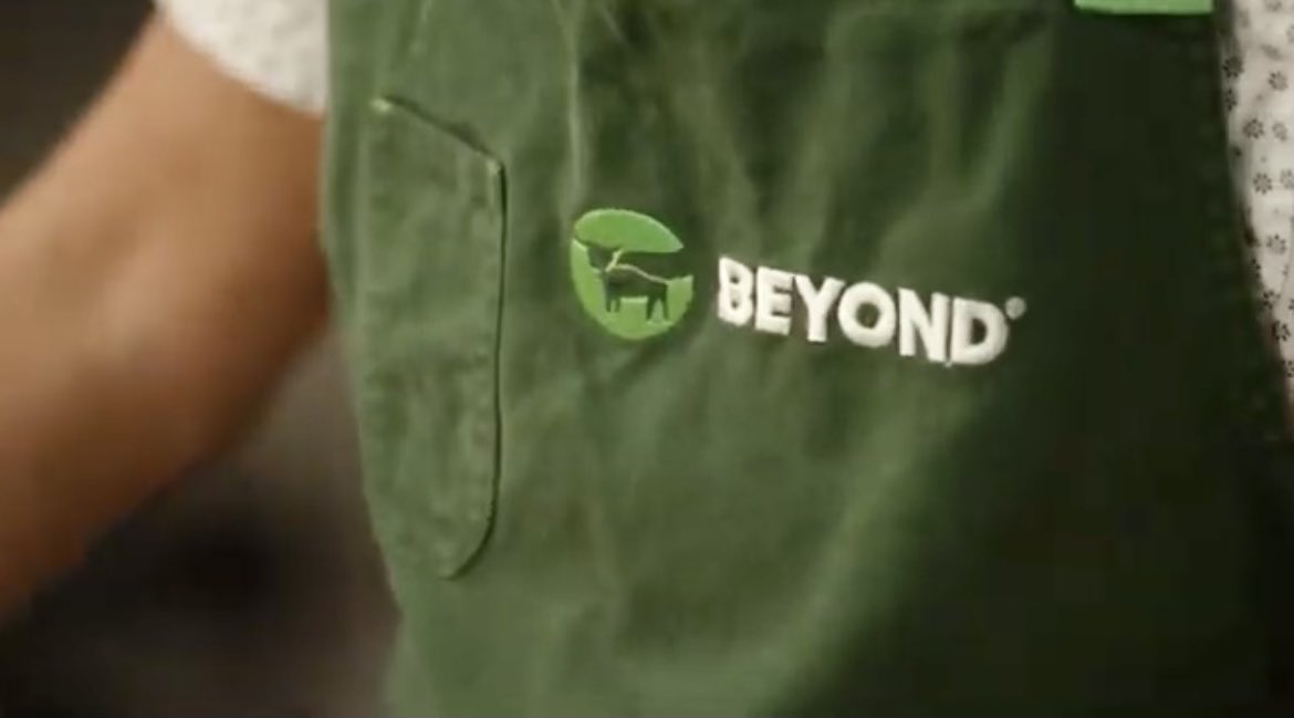 chefstavaridis's tweet photo. Join me as I take you through two classic Beyond Meat comfort food recipes with a plant-based twist. Please like and share! https://t.co/xh6H6fCNbw
_______
#beyondmeat #plantbased #thechefd #plantbasedmeat #beyondbreakfastsausagebenedict #chefd #beyondmeatrecipes https://t.co/PmkOtZXR1b